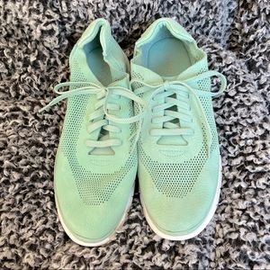 Vionic Tennis Shoes Sneakers Summer Sea Foam Green Size 10 EUC